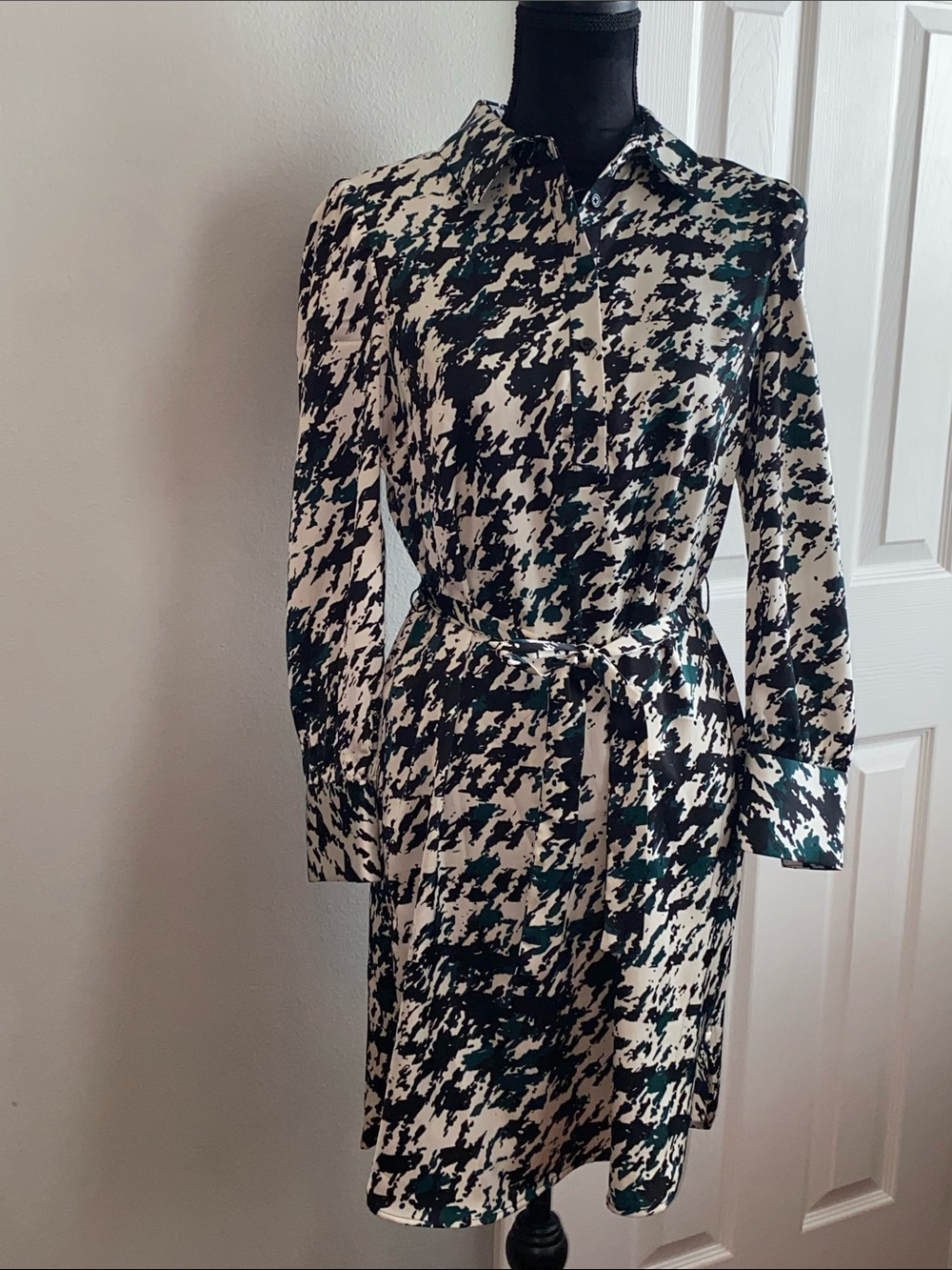 The Limited Green, Black and Cream Abstract Long-Sleeve Shirt Dress